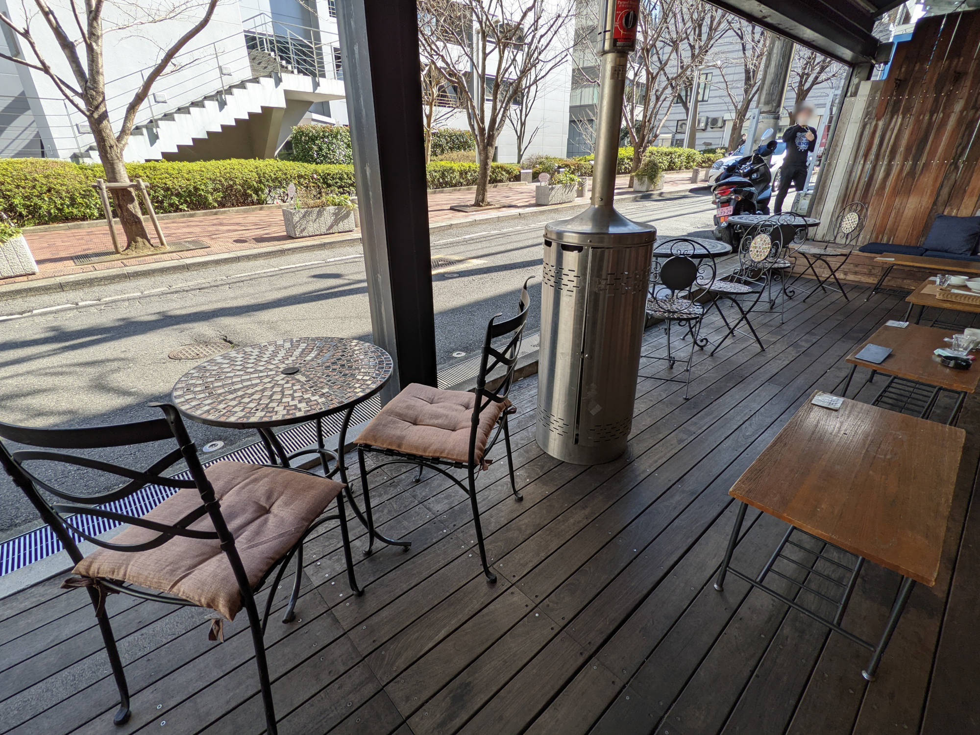 桜丘カフェのテラス席